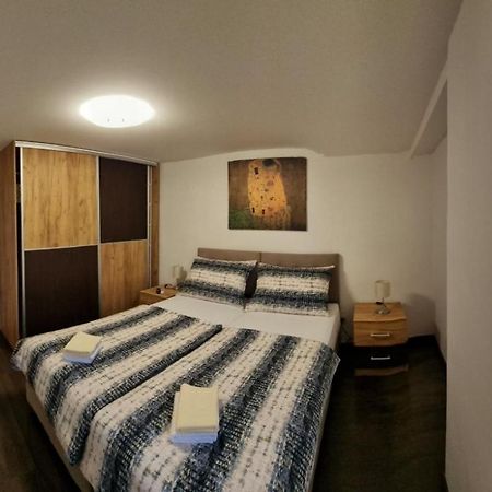 Apartmani Nika 1 Rijeka Extérieur photo