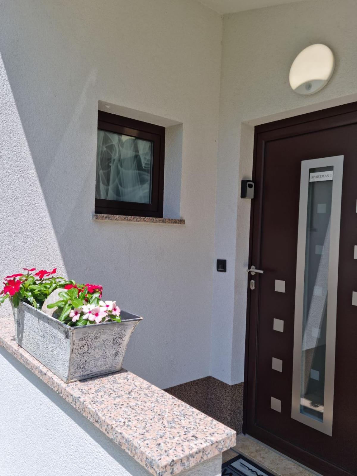 Apartmani Nika 1 Rijeka Extérieur photo